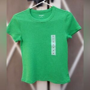 *St Patrick’s Day Upcoming 💚☘️* Old Navy Vibrant Green Tee